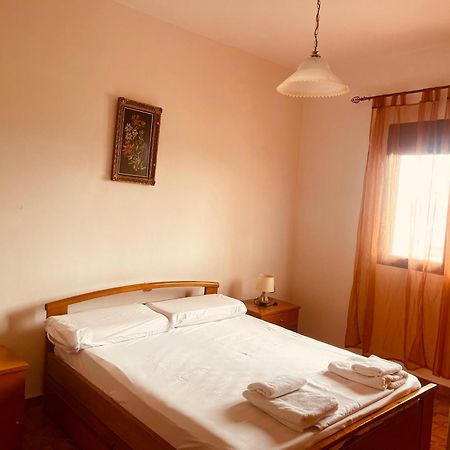 Comfort Guest Rooms Vila Hm Σαράντα Εξωτερικό φωτογραφία