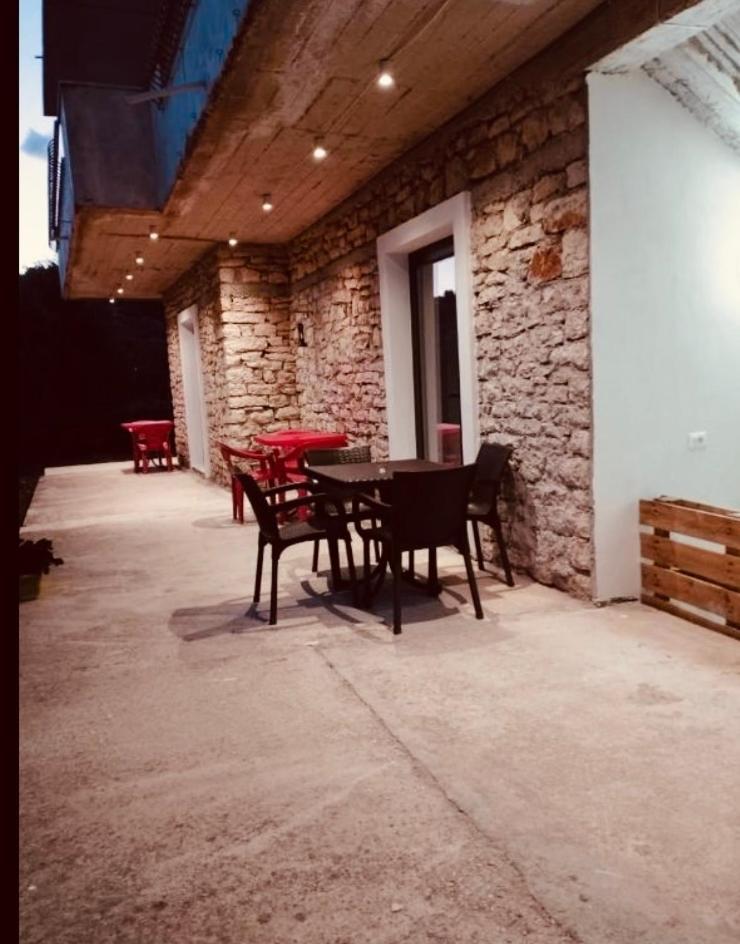 Comfort Guest Rooms Vila Hm Σαράντα Εξωτερικό φωτογραφία