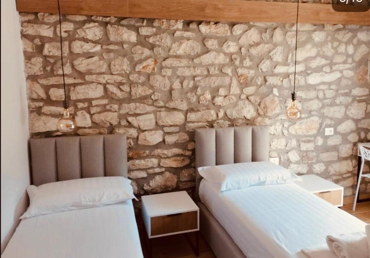 Comfort Guest Rooms Vila Hm Σαράντα Εξωτερικό φωτογραφία
