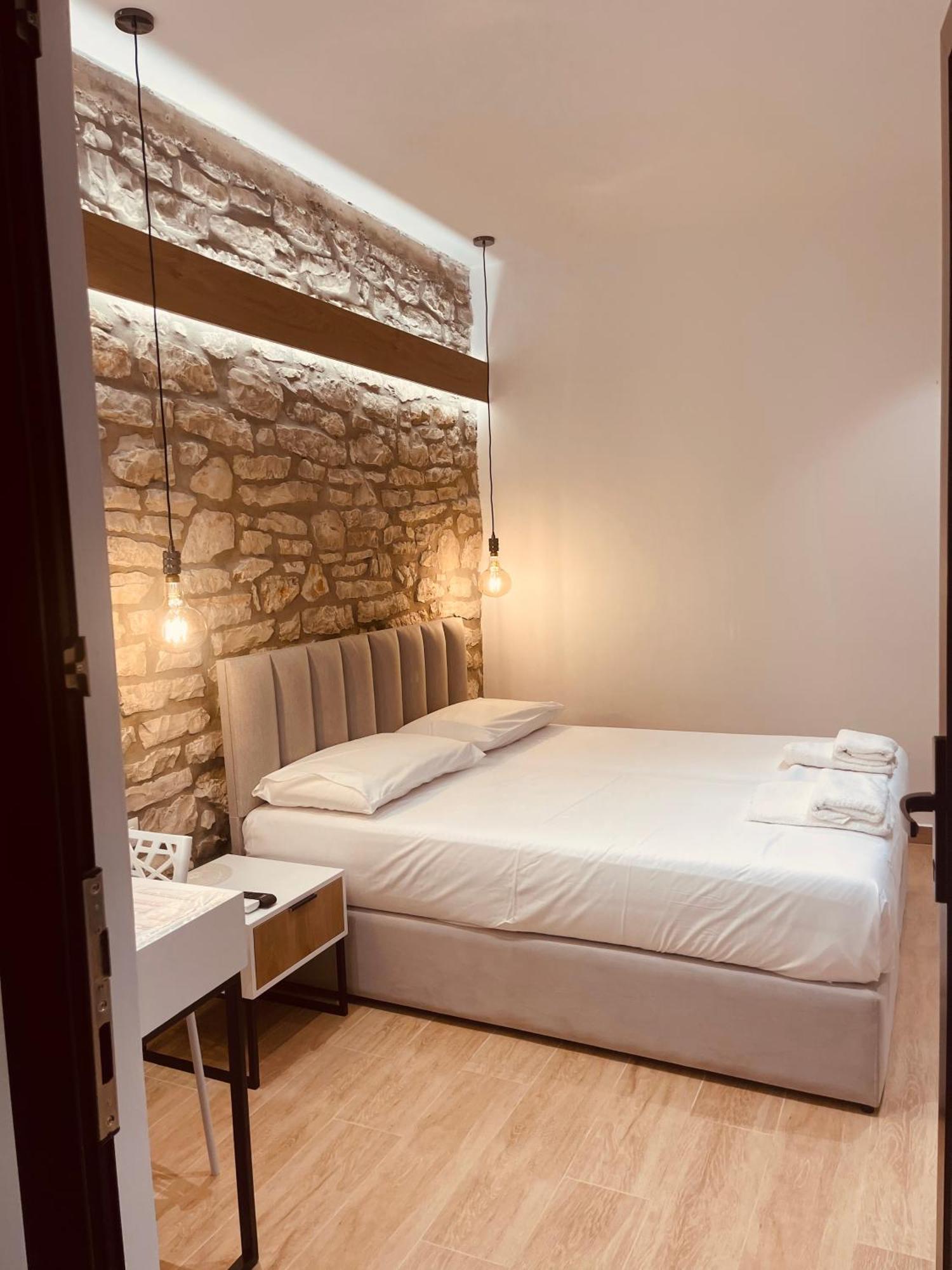 Comfort Guest Rooms Vila Hm Σαράντα Εξωτερικό φωτογραφία